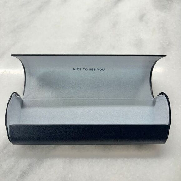 Warby Parker Nice To See You Hard Shell Magnetic Eyeglass Eyewear Case Black OS - Picture 3 of 4